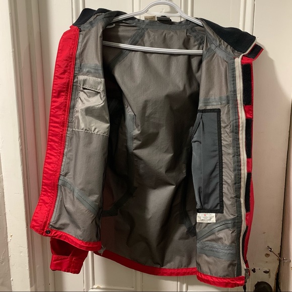 🇨🇦 FarWest water/wind resistant shell, small. - Picture 5 of 6